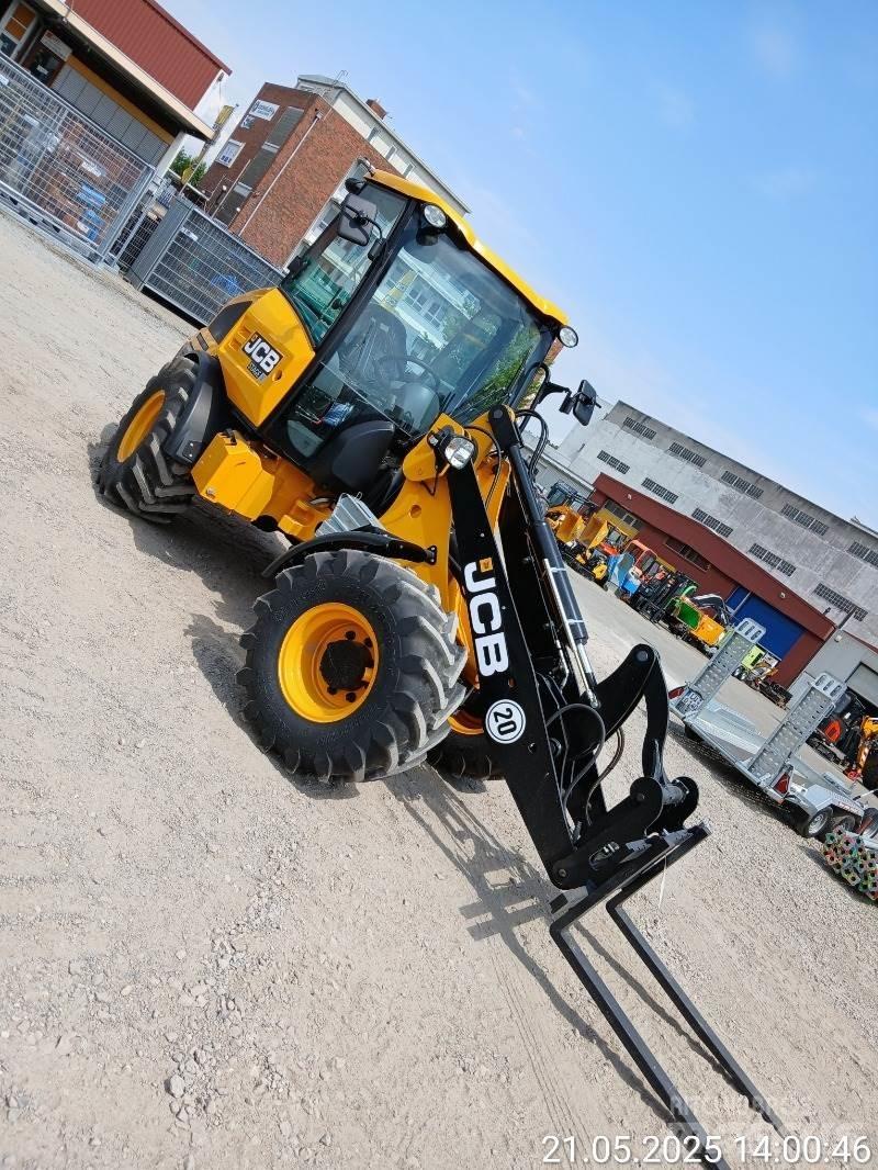 JCB 406 Колесни товарачи