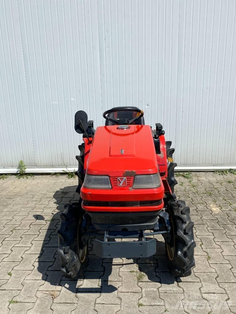 Yanmar KE-3 Компактни трактори