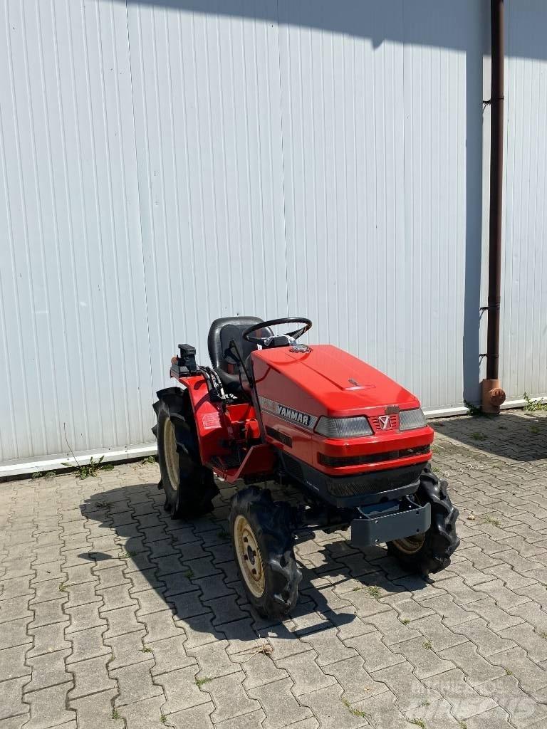 Yanmar KE-3 Компактни трактори
