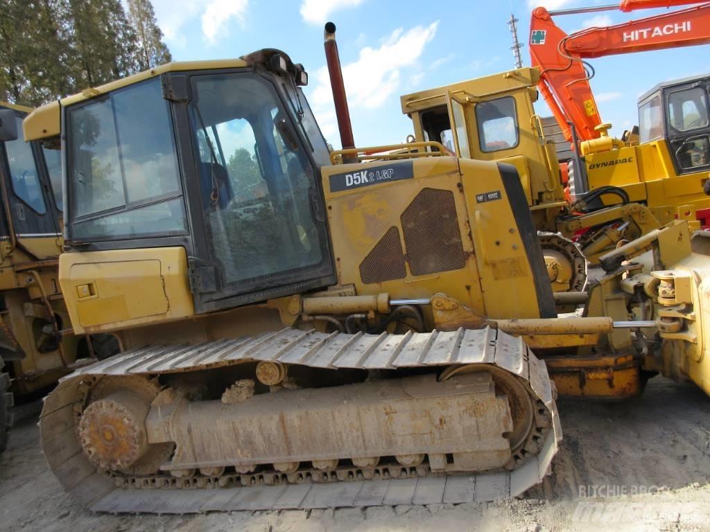 CAT D5K Верижни булдозери

