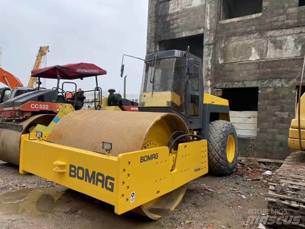 Bomag BW 217 Еднобарабанни ролки
