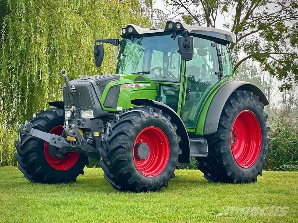 Fendt 209S Vario S3 Трактори