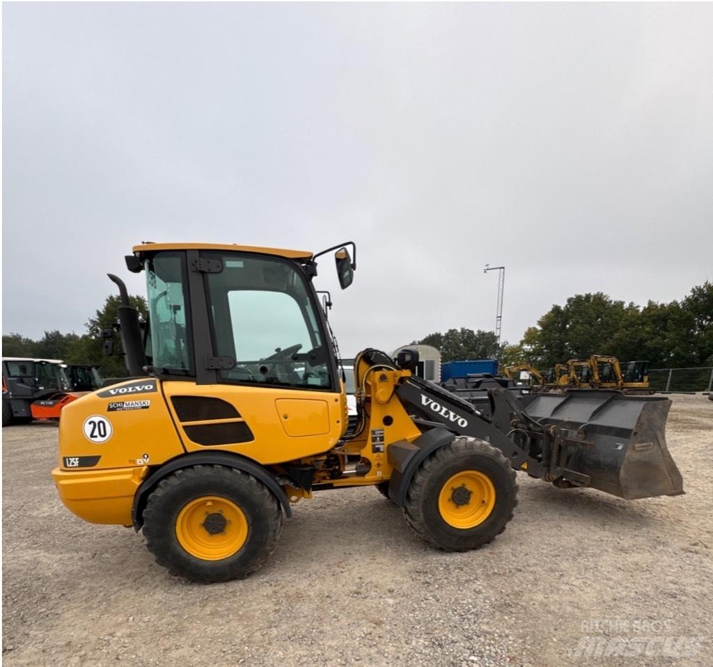 Volvo L25F Колесни товарачи