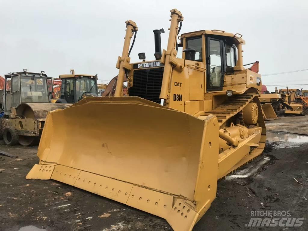 CAT D8R Верижни булдозери
