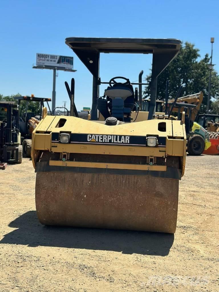 CAT CB 534 DXW Двойни барабанни ролки
