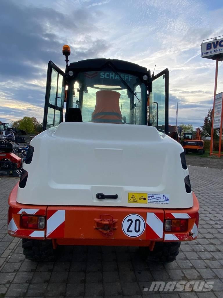 Yanmar V 100 Колесни товарачи