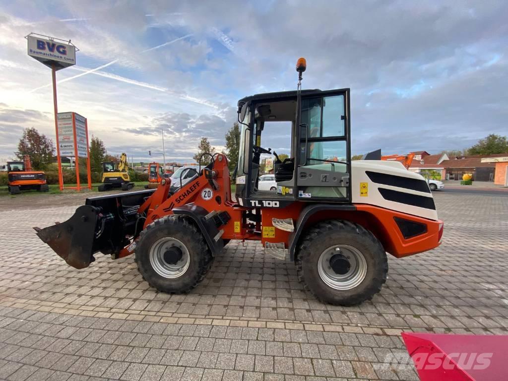 Yanmar V 100 Колесни товарачи