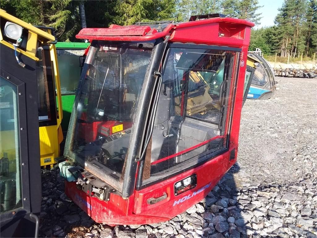 Komatsu 931 Кабина