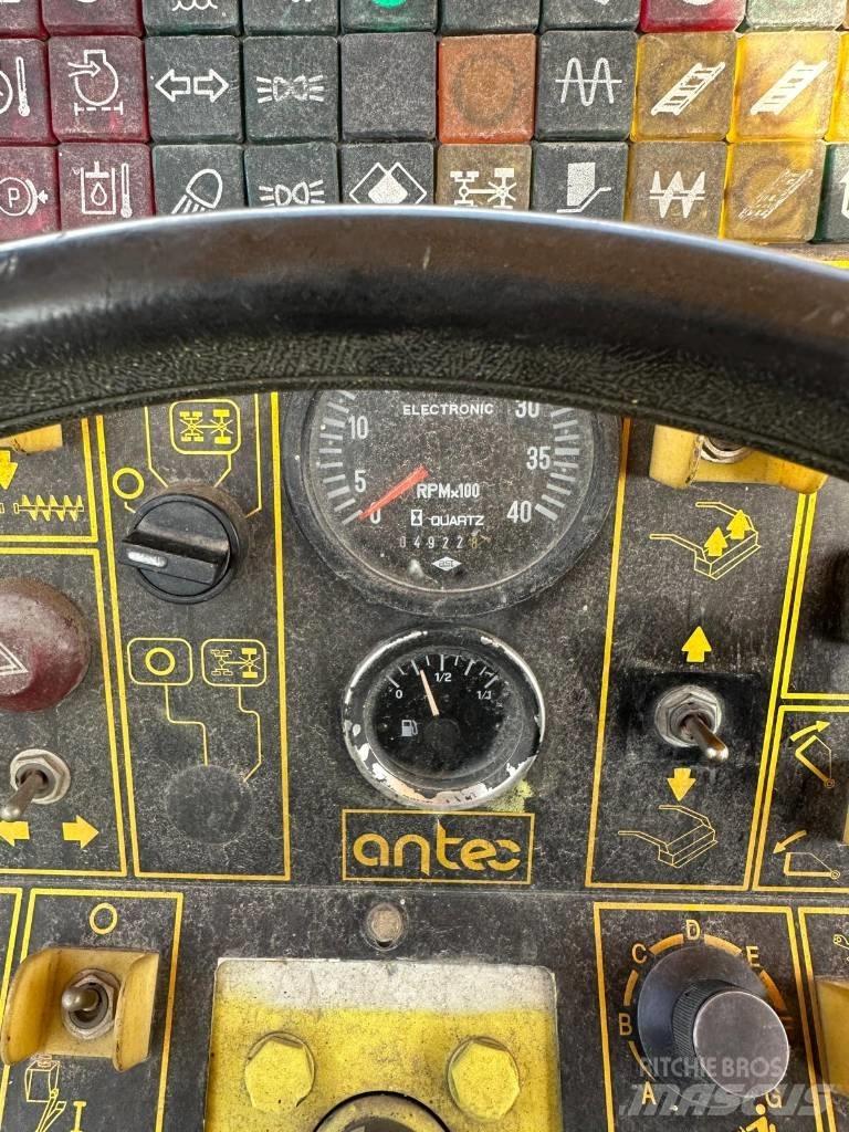 Ammann AFW 350 E Машини за асфалт