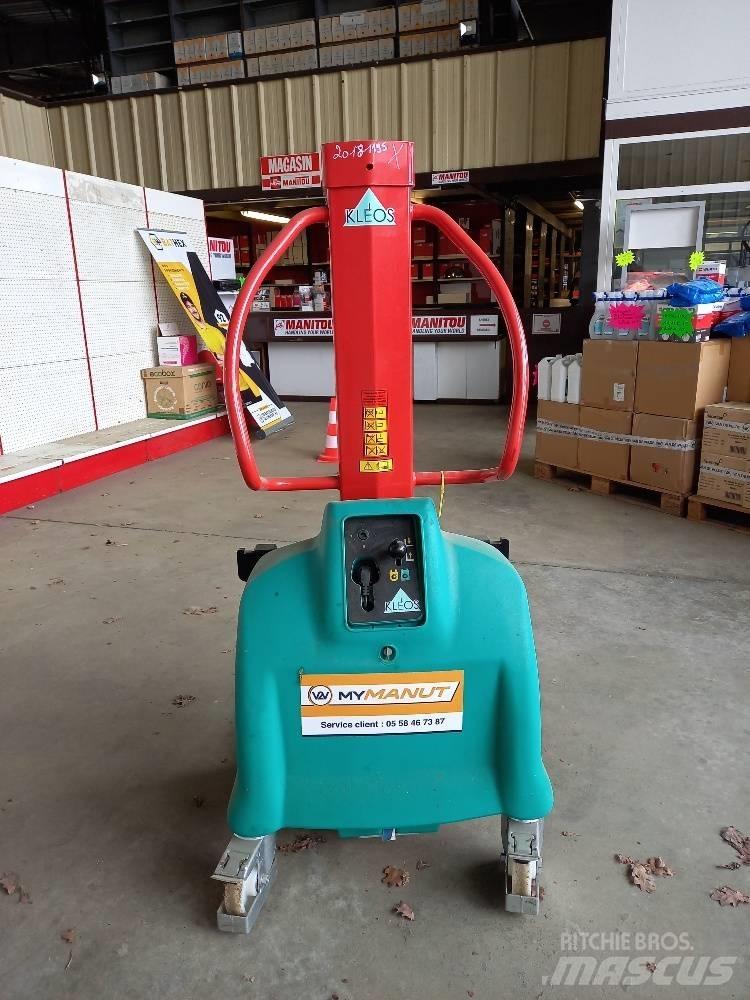 Manitou EB500 Колички високоповдигачи с теглич