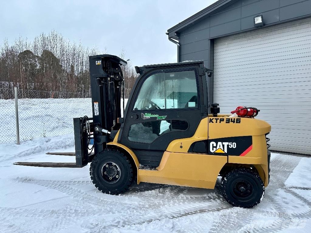 CAT DP 50 NT Дизелови камиони