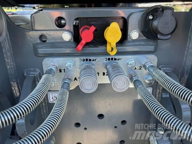 Wacker Neuson EW 100 Колесни екскаватори