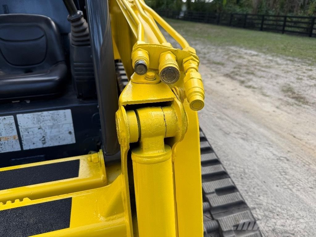 Komatsu CK 35-1 Мини товарачи
