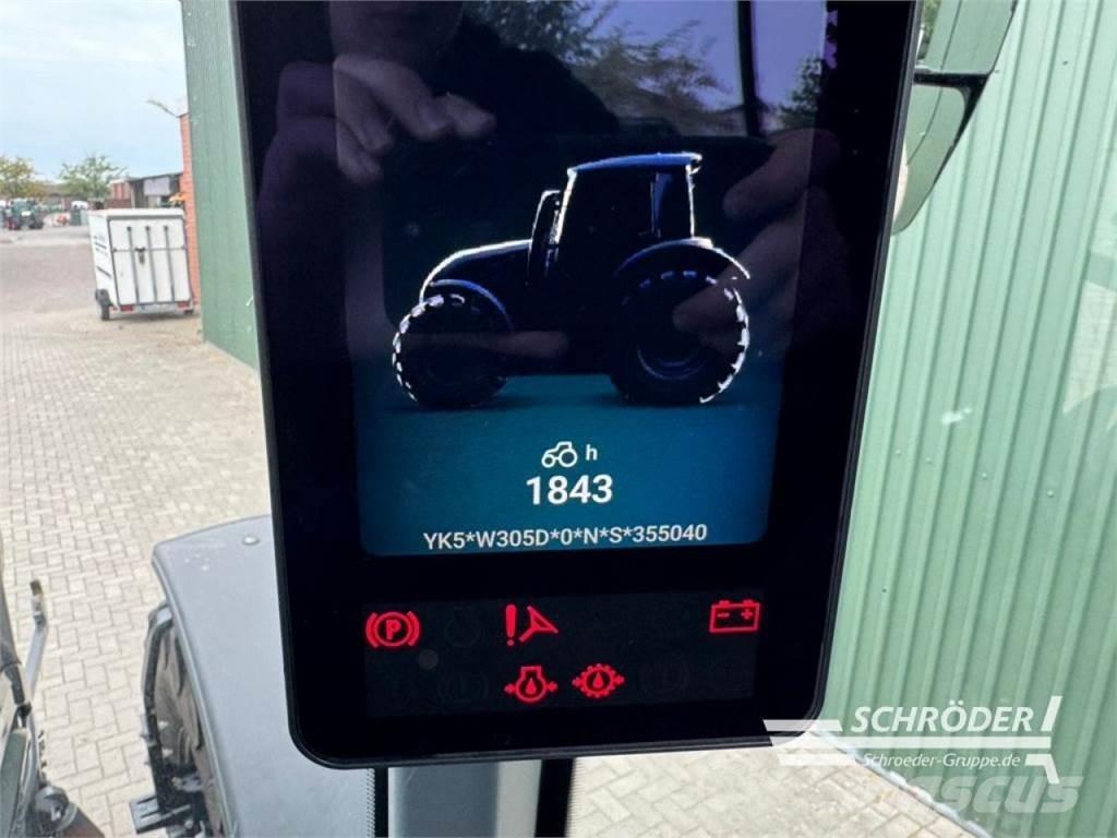 Valtra Q 305 Трактори