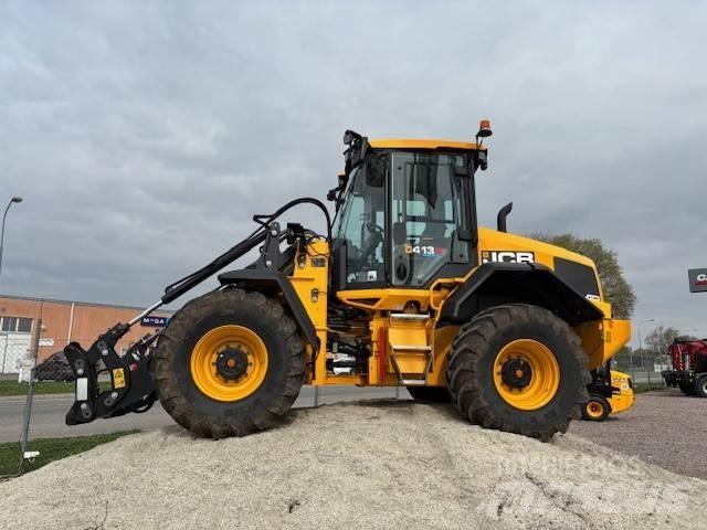 JCB 413 S Колесни товарачи