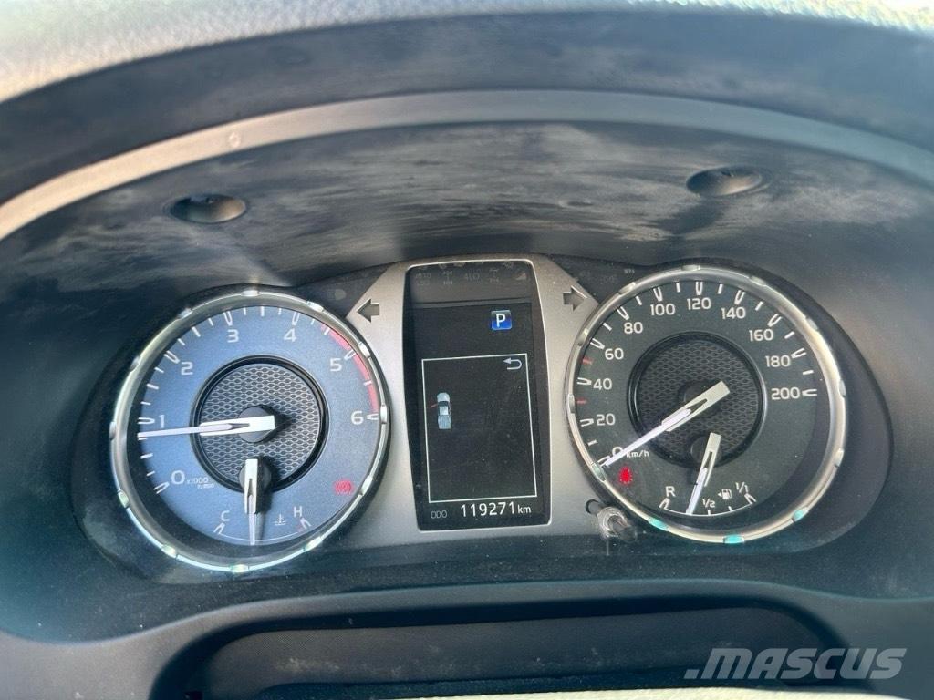 Toyota Hilux Коли