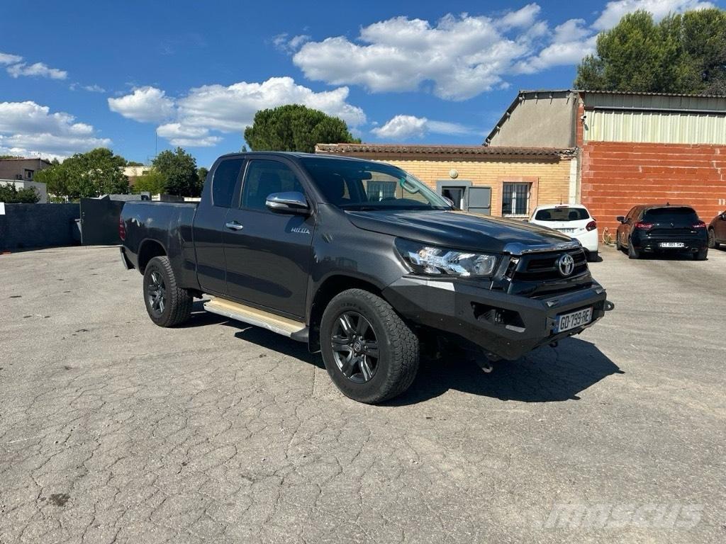 Toyota Hilux Коли