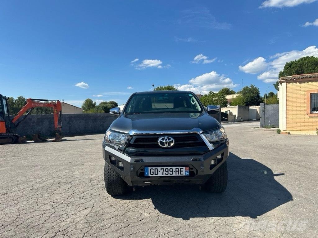 Toyota Hilux Коли