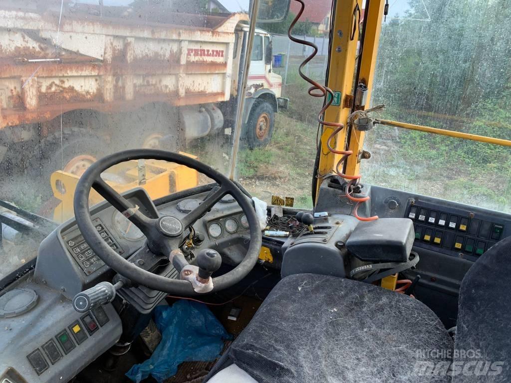Volvo L 120 C Колесни товарачи