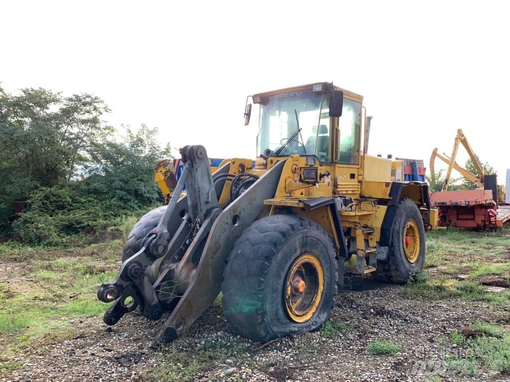 Volvo L 120 C Колесни товарачи