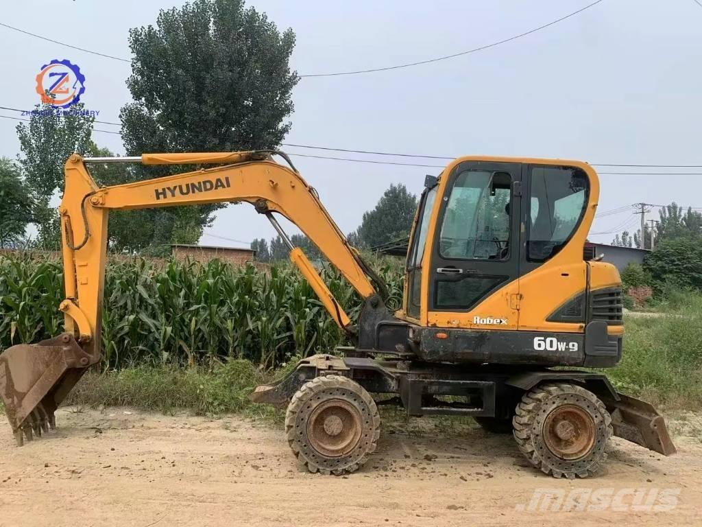 Hyundai 60 W Колесни екскаватори