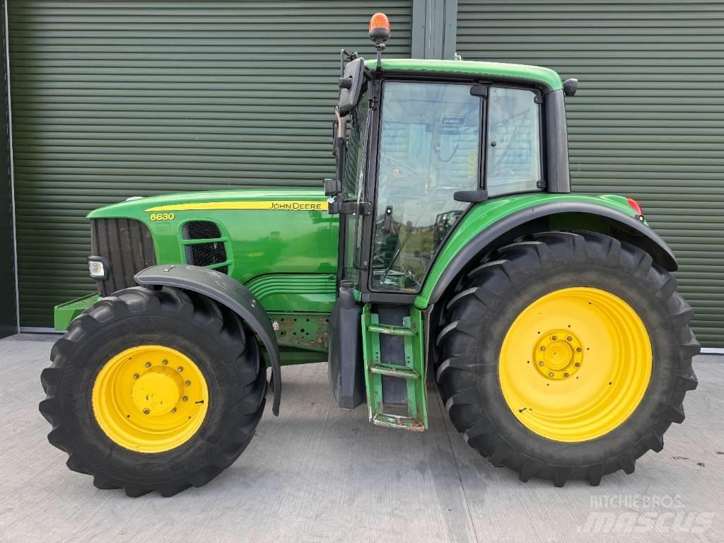 John Deere 6630 Трактори