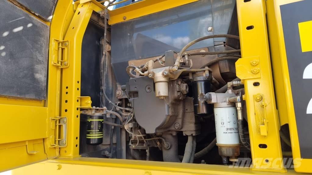 Komatsu PC 210 LC-11 Верижен екскаватор