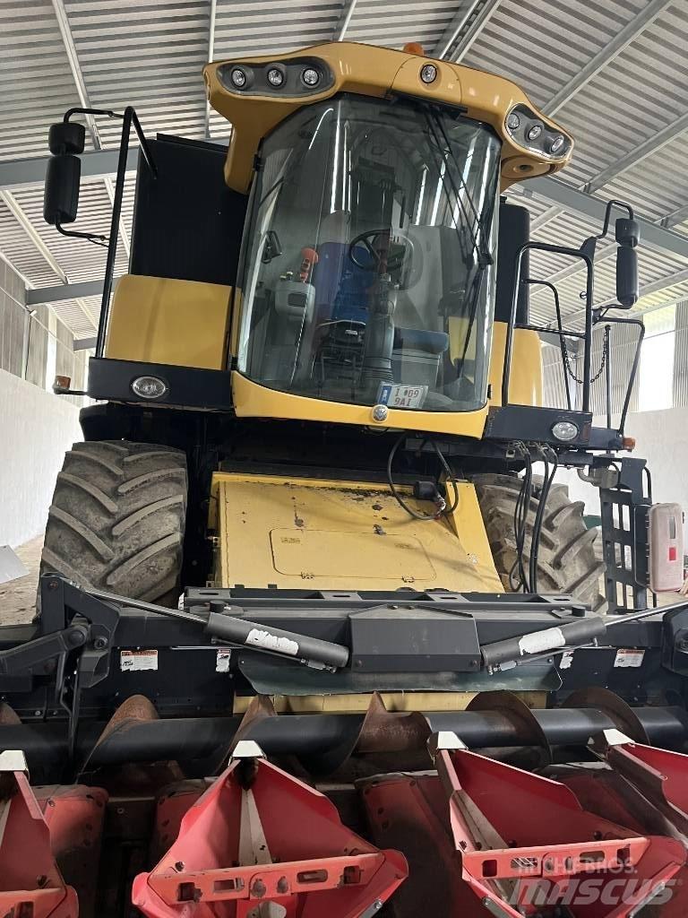 New Holland CX 6090 Комбайни