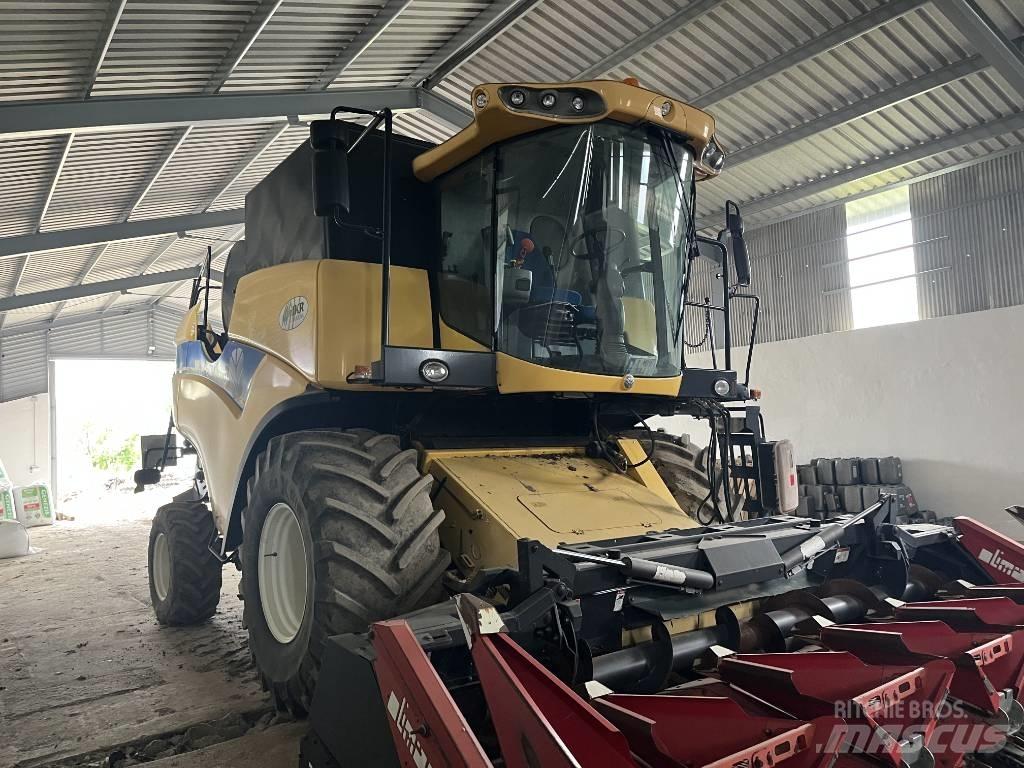 New Holland CX 6090 Комбайни