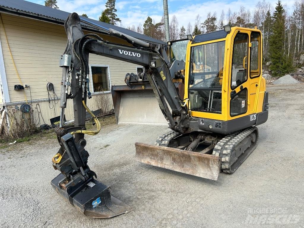 Volvo EC 25 Мини екскаватори < 7 т