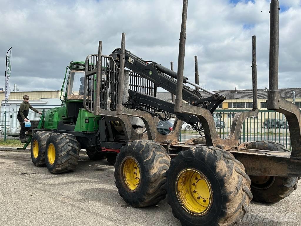 John Deere 1010E Форуардери