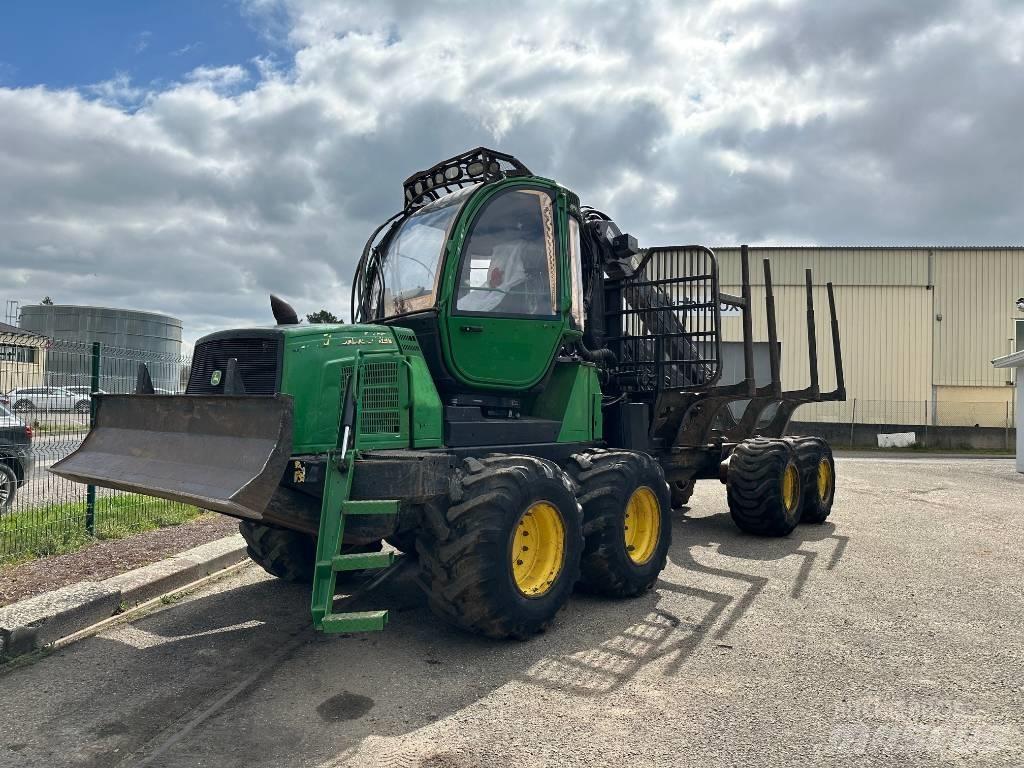 John Deere 1010E Форуардери