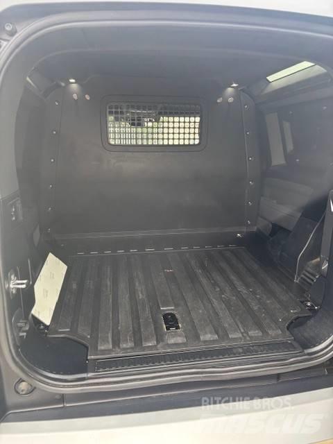 Land Rover Defender Ванове за доставки