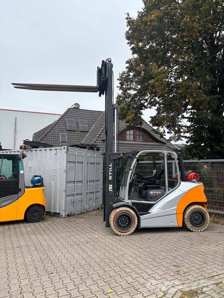 Still RX 70-45 T Камиони с АГУ