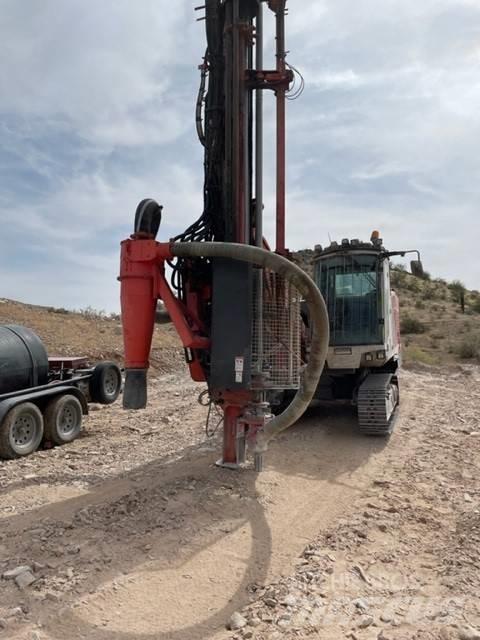 Sandvik DP 1500 i Апаратура за повърхностна редова сеидба