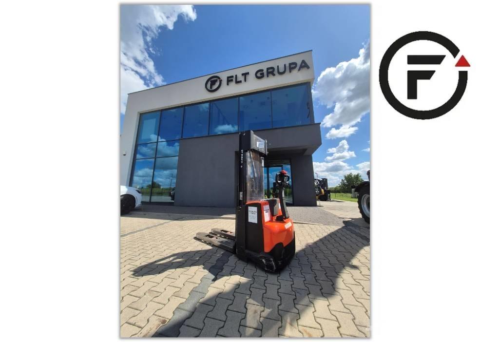 Toyota SWE140 Колички високоповдигачи с теглич