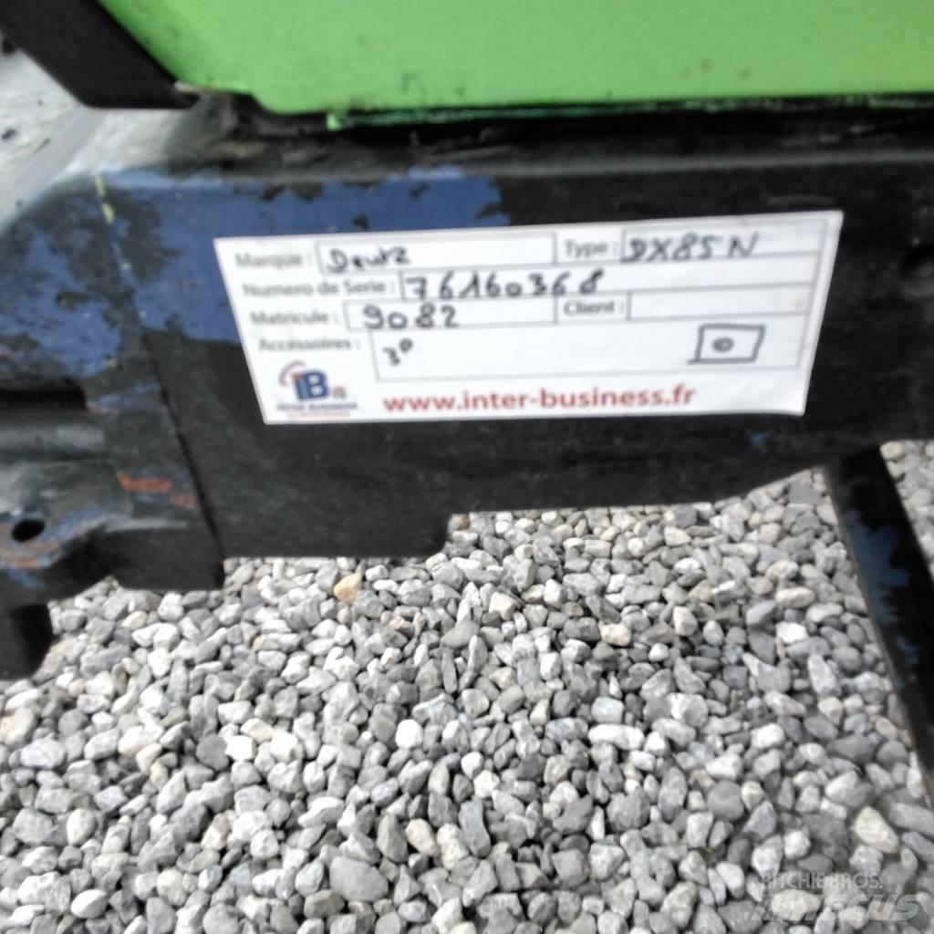 Deutz-Fahr DX85N Трактори