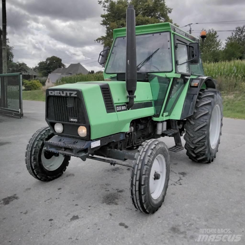 Deutz-Fahr DX85N Трактори