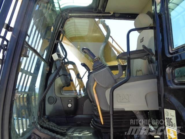 CAT 330 D L Верижен екскаватор