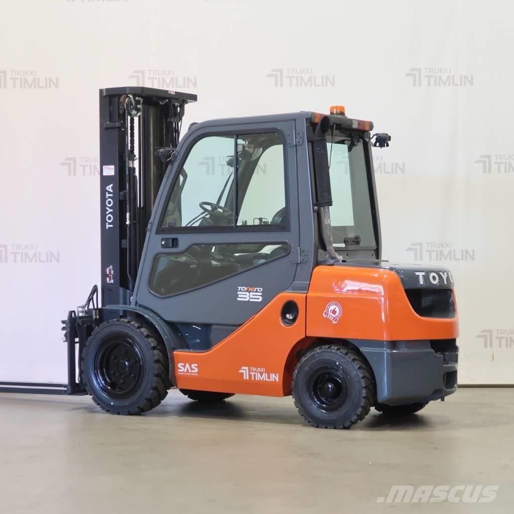 Toyota 02-8FDJF35 Дизелови камиони