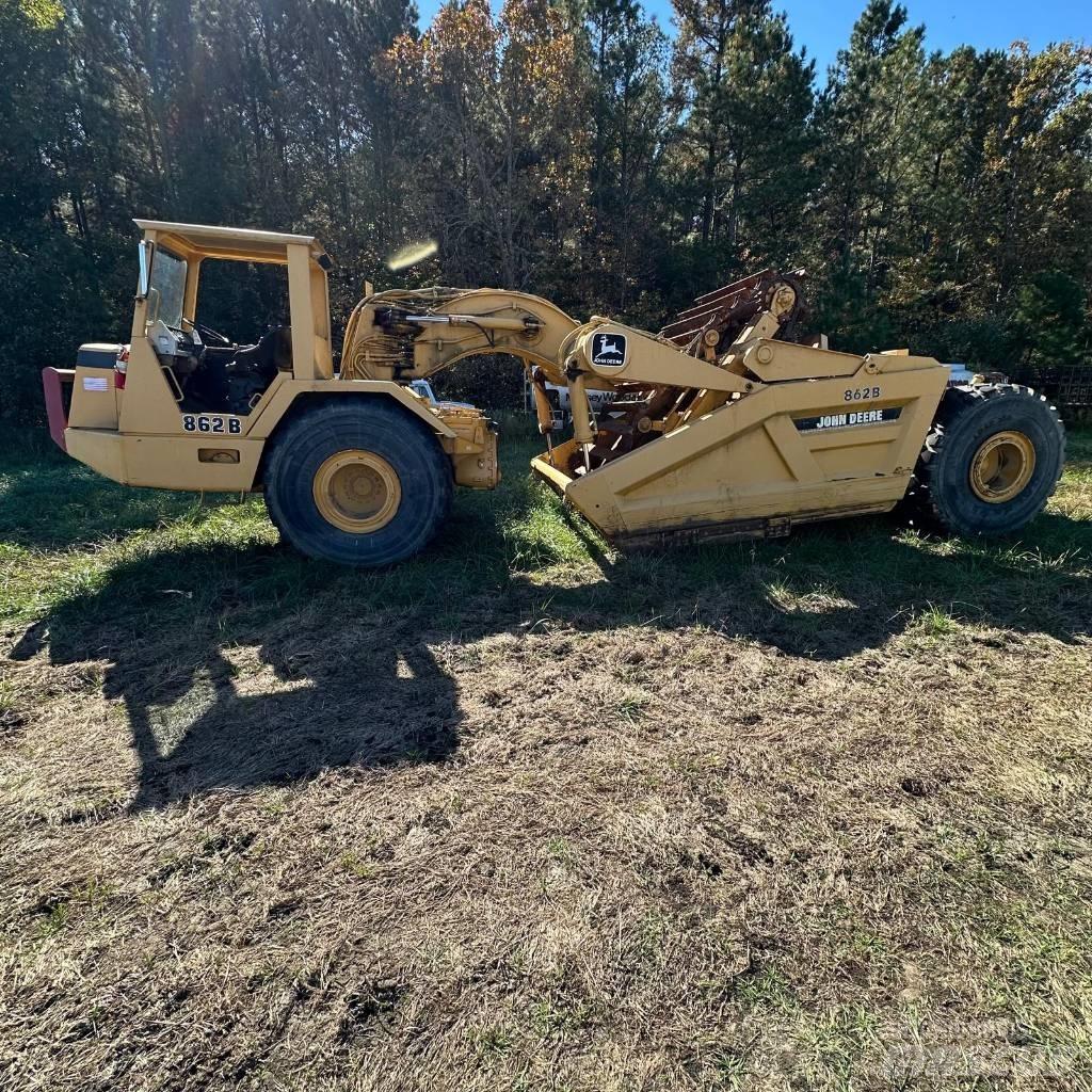 DEERE 862B Скрепери
