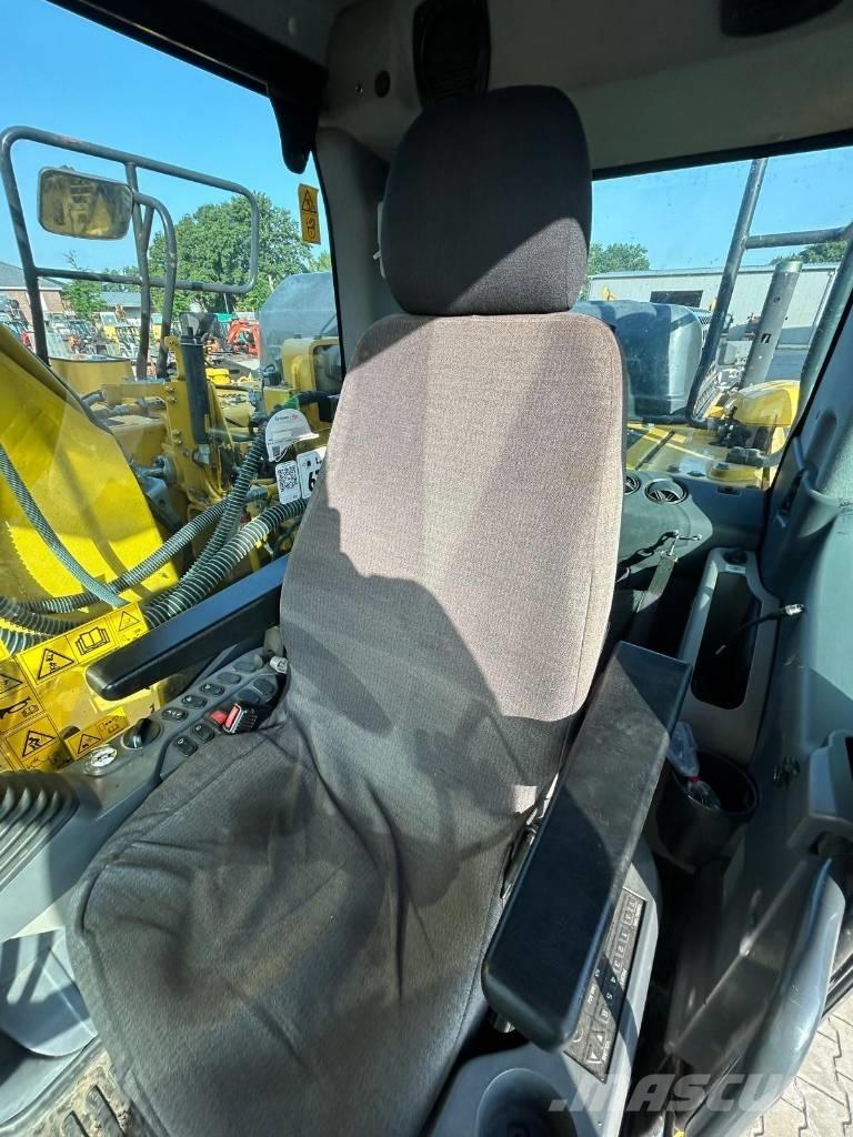 Komatsu PC 210 LC-11 Верижен екскаватор
