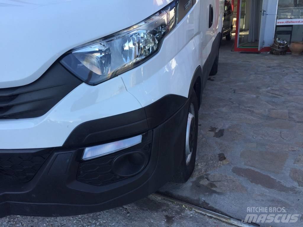 Iveco Daily 35 S 12 Фургони

