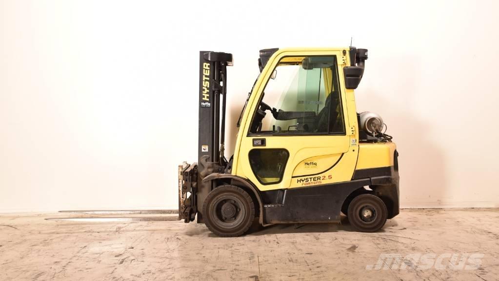 Hyster H2.5FT Камиони с АГУ