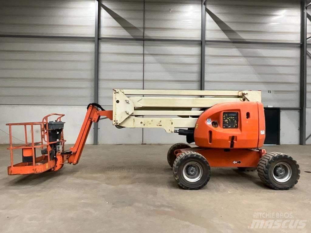JLG 450 AJ Съчленени стрелови подемници