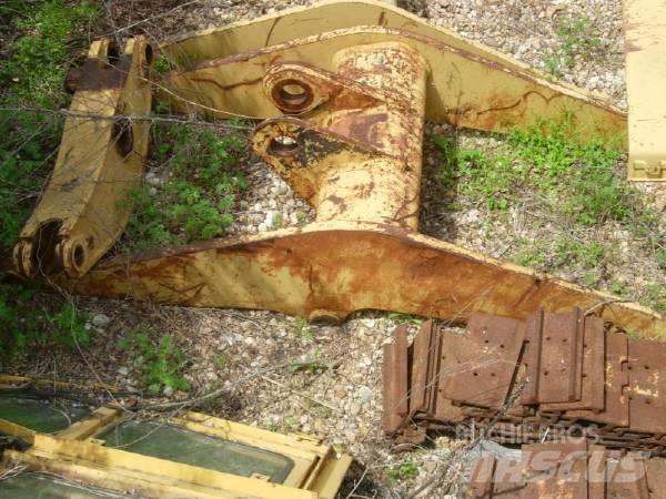 CAT 943 Други компоненти