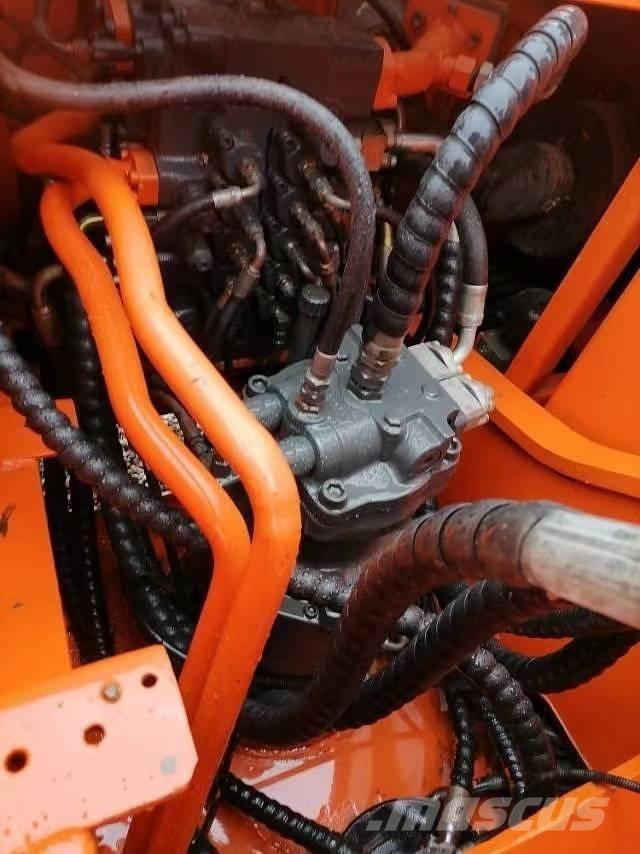 Doosan 225 LC-9 Верижен екскаватор