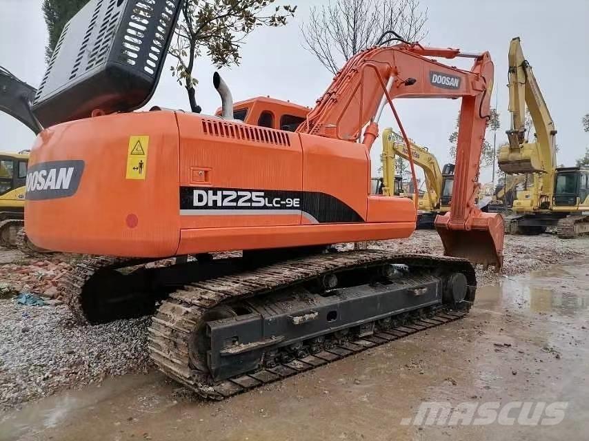 Doosan 225 LC-9 Верижен екскаватор