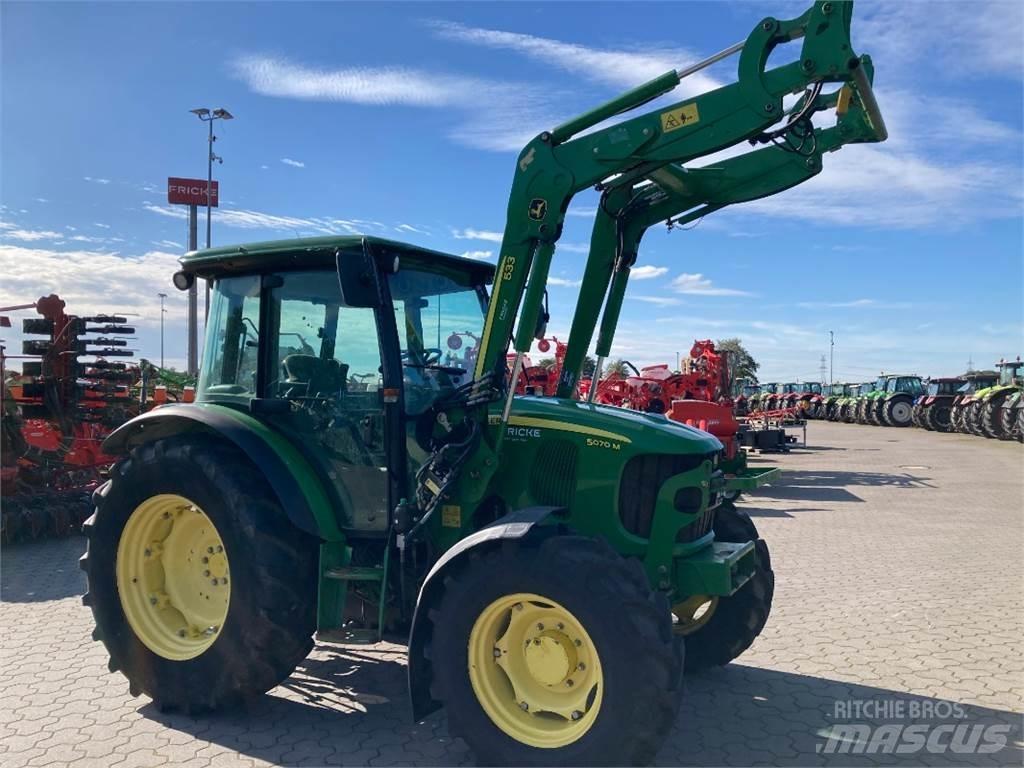 John Deere 5070 M Трактори