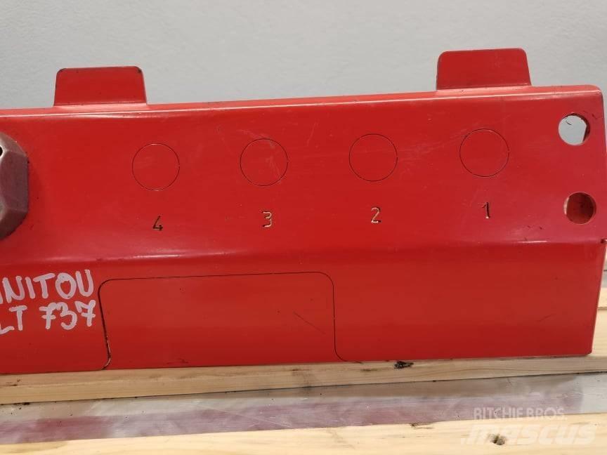 Manitou MLT shield Кабина